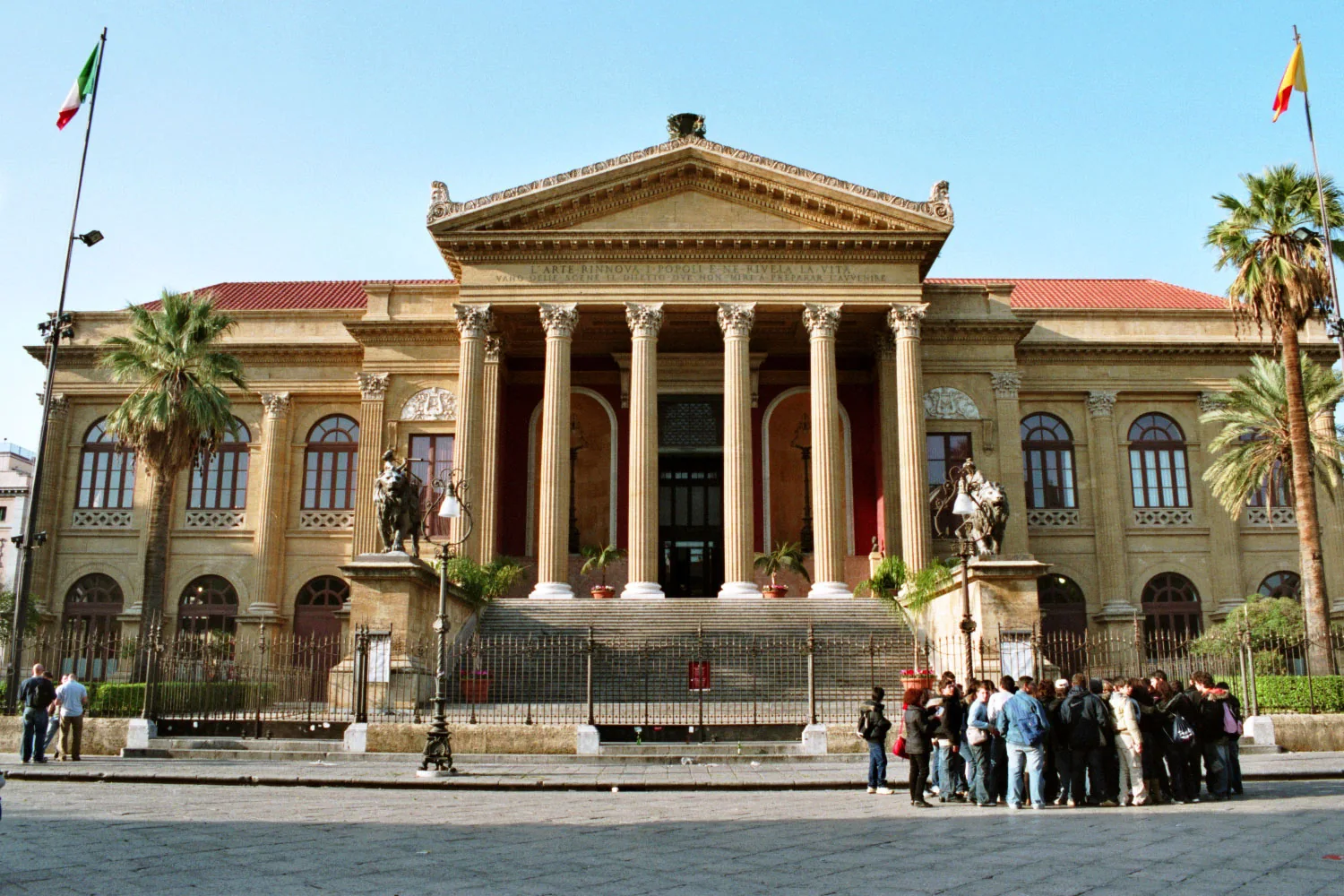 The columned entrance and broad steps of Teatro Massimo in Palermo